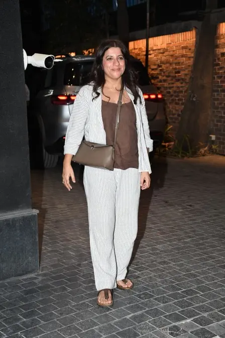 Zoya Akhtar also arrived for the screening of Shape of Momo at the Excel office. Zoya Akhtar also arrived for the screening of Shape of Momo at the Excel office.